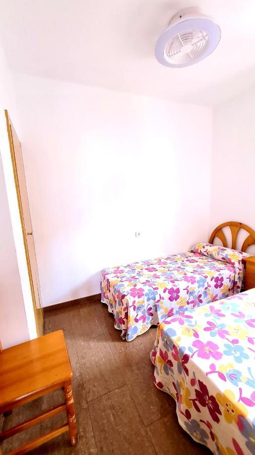 Bonanza - 40 Metros De La Playa! Appartement Gandía Buitenkant foto