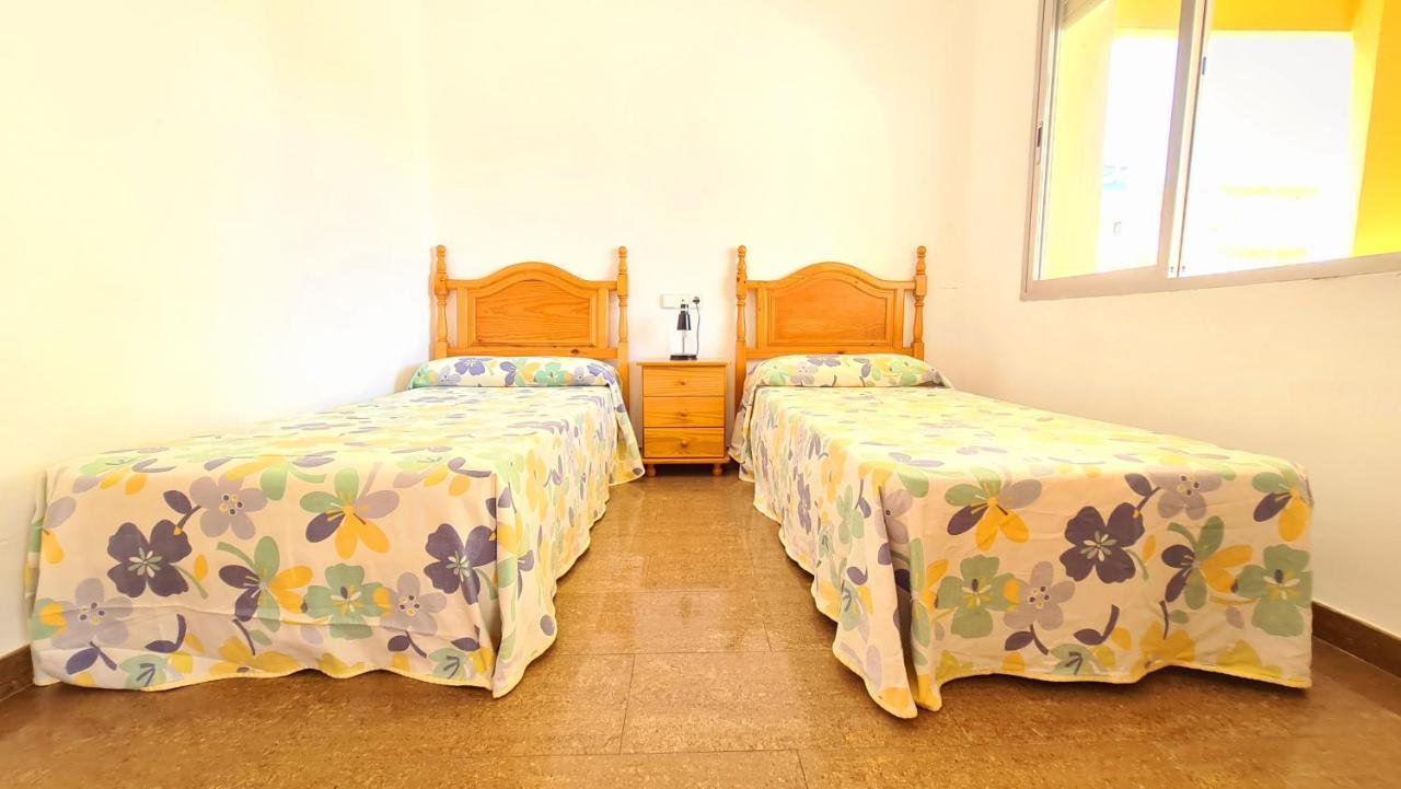 Bonanza - 40 Metros De La Playa! Appartement Gandía Buitenkant foto