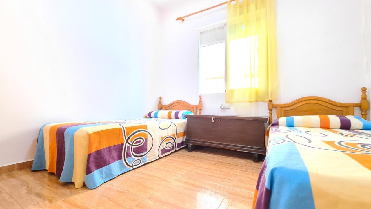Bonanza - 40 Metros De La Playa! Appartement Gandía Buitenkant foto